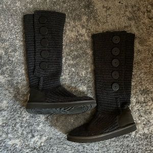 UGG women’s knit boot with sheepskin inside